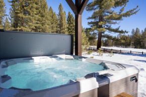 New Listing! Luxury 3BD Residence on Gray's Crossing Golf Course Truckee